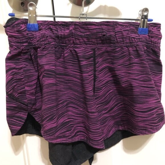 Purple and black zebra / grey reversible lululemon Women's Shorts size 4 - Picture 1 of 9